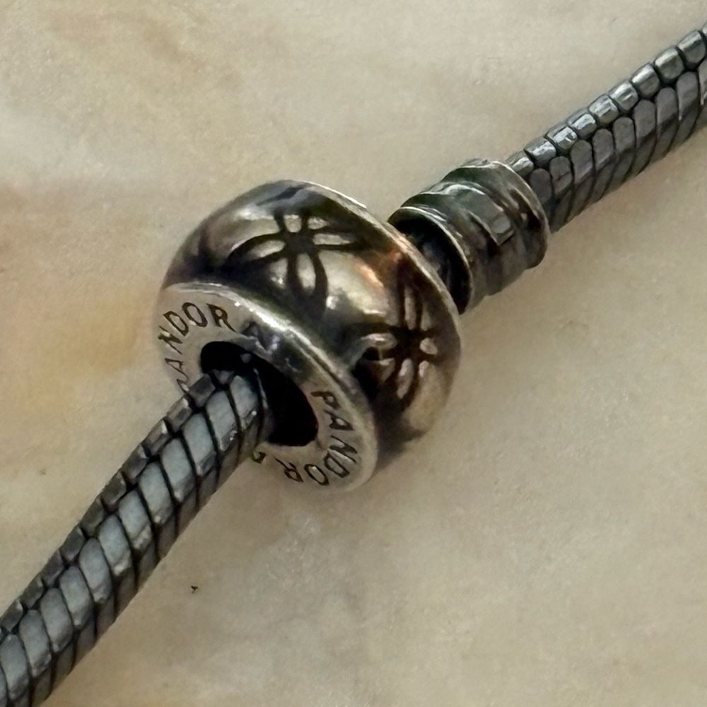 Pandora Black Dew Floral Enamel 925 Silver ALE Charm Retired